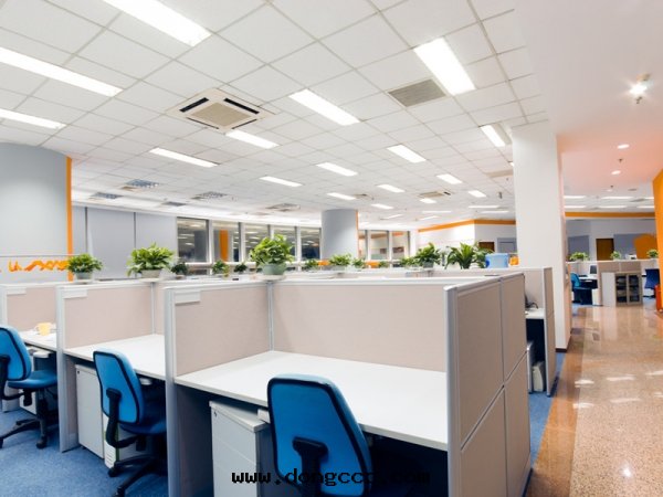 辦(bàn)公(gōng)室写(xiě)字(zì)樓超薄高(gāo)光(guāng)效130lm/w-30w节(jié)能(néng)LED平闆燈(dēng)...